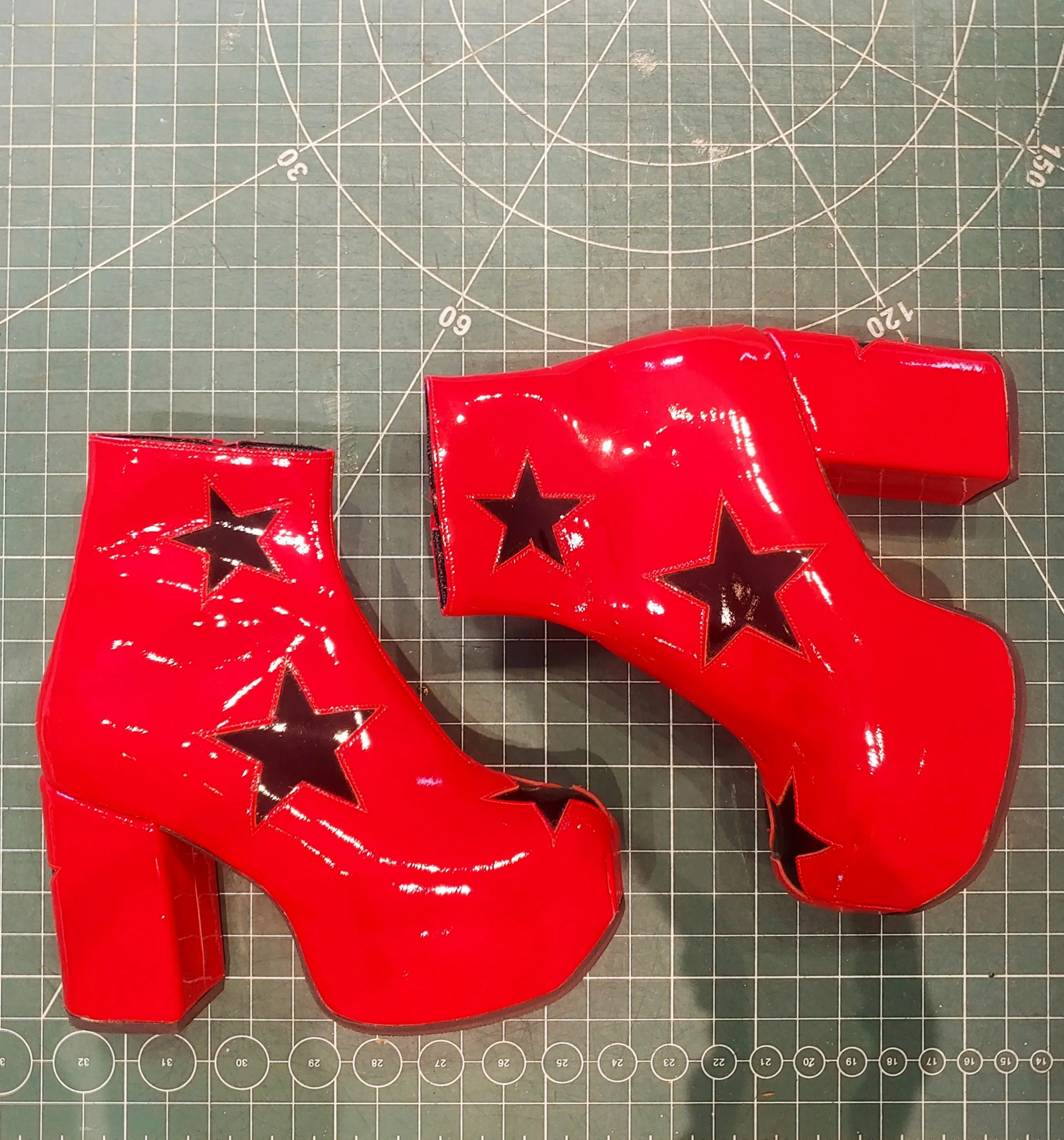 STARDUST Platform Ankle Boots - Red Patent Leather with Black Stars