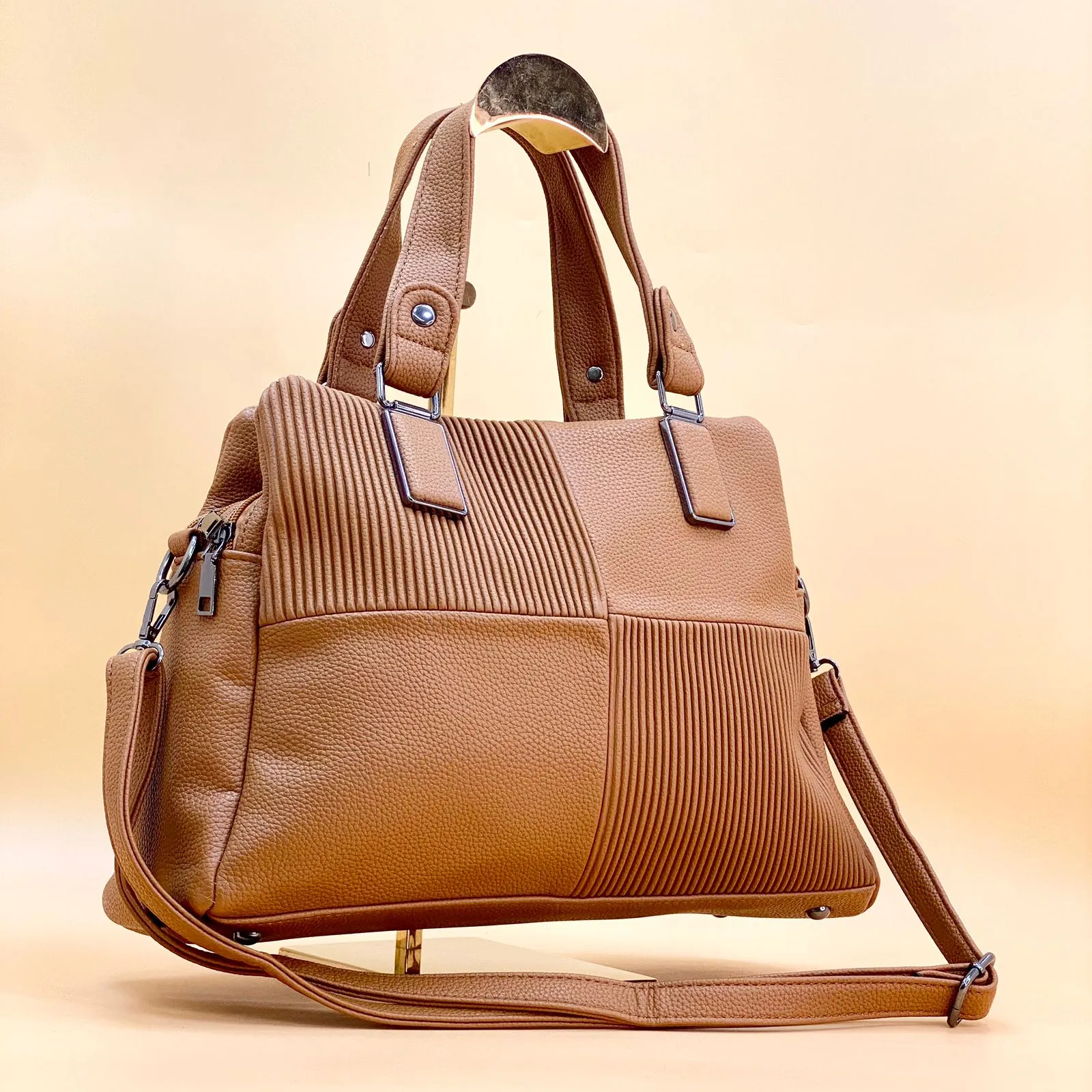 NEW 2024 ,  WOMEN HANDBAGS B535