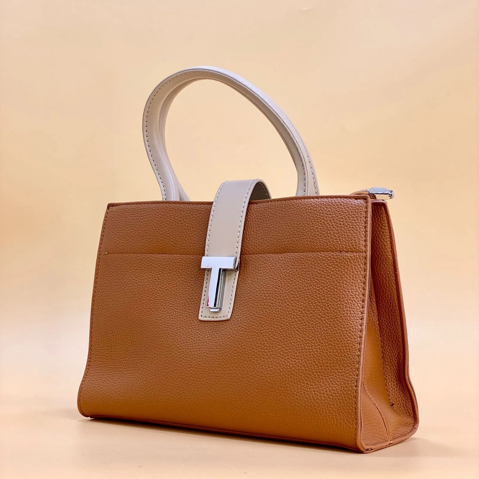 NEW 2023 ,  WOMEN HANDBAGS B399