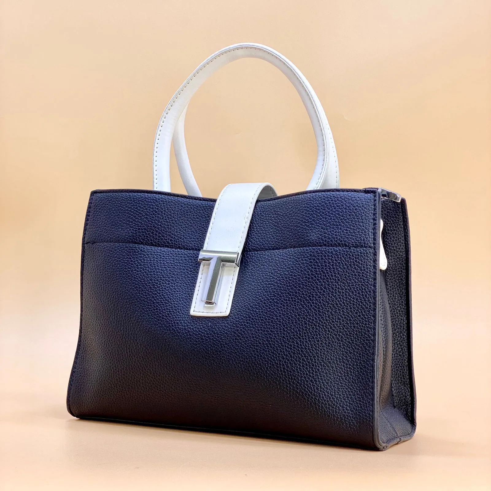 NEW 2023 ,  WOMEN HANDBAGS B399