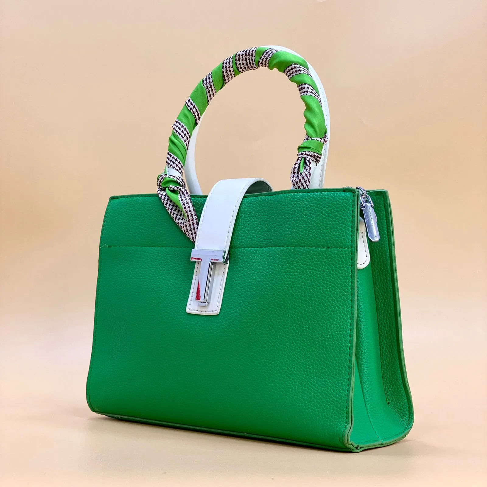 NEW 2023 ,  WOMEN HANDBAGS B399