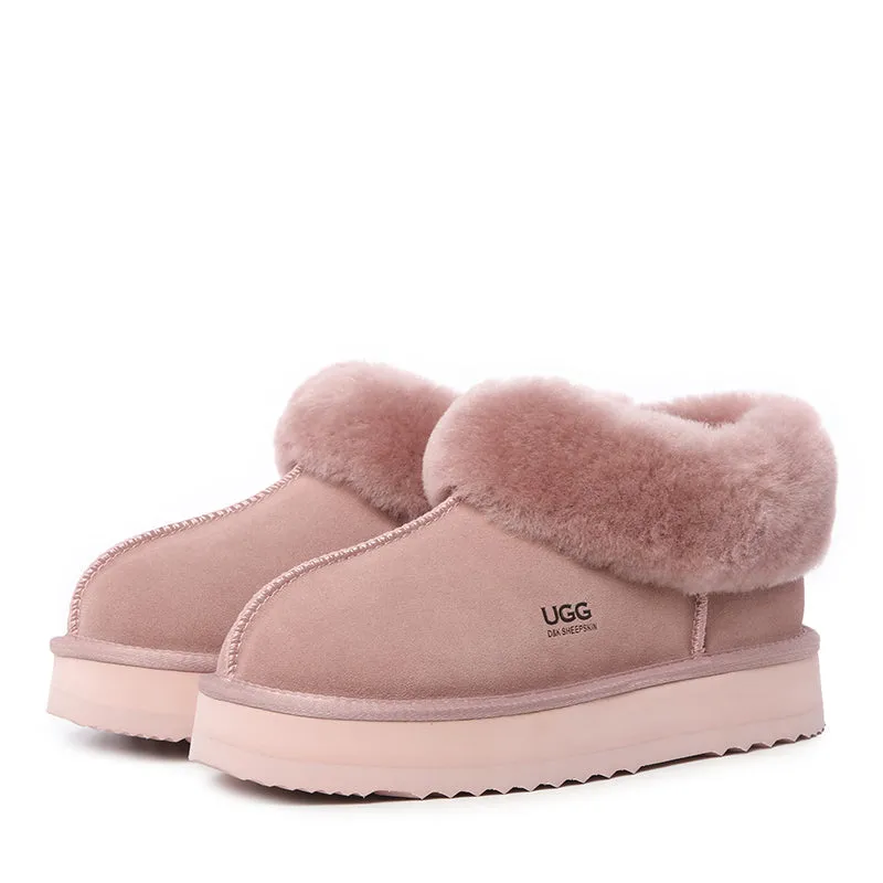 Sure! Here’s an optimized title for the UGG Platinum Platform Slippers:

UGG Platinum Cozy Platform Slippers for Ultimate Comfort and Style

Feel free to let me know if you need further adjustments!