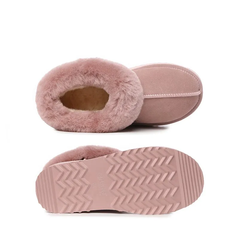 Sure! Here’s an optimized title for the UGG Platinum Platform Slippers:

UGG Platinum Cozy Platform Slippers for Ultimate Comfort and Style

Feel free to let me know if you need further adjustments!